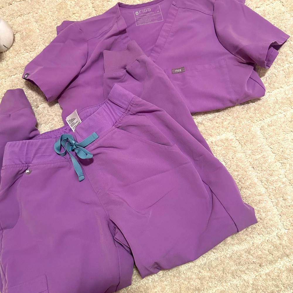 Figs scrubs